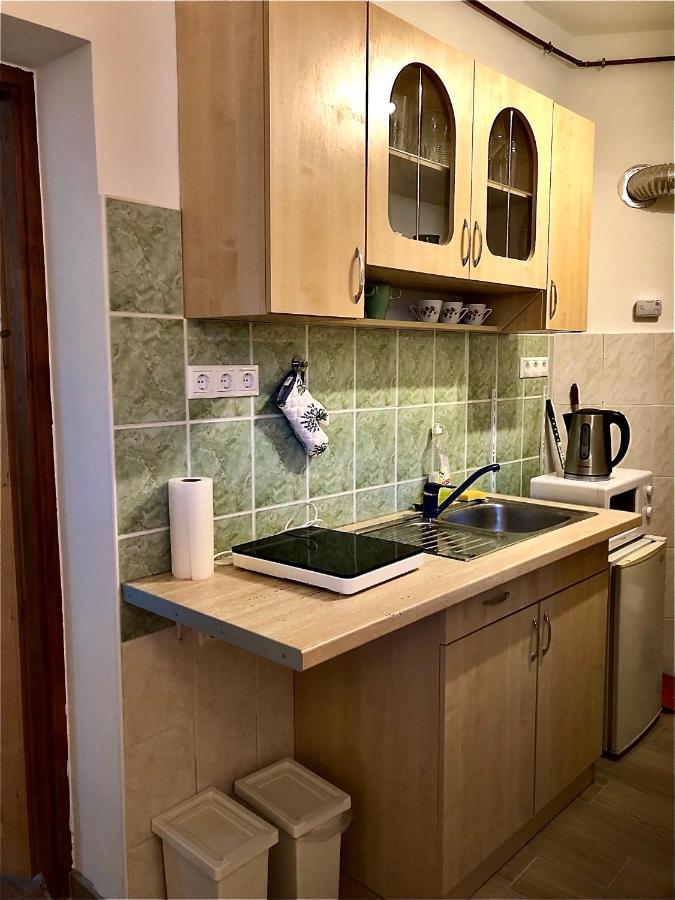 L&R Apartment 기오르 외부 사진